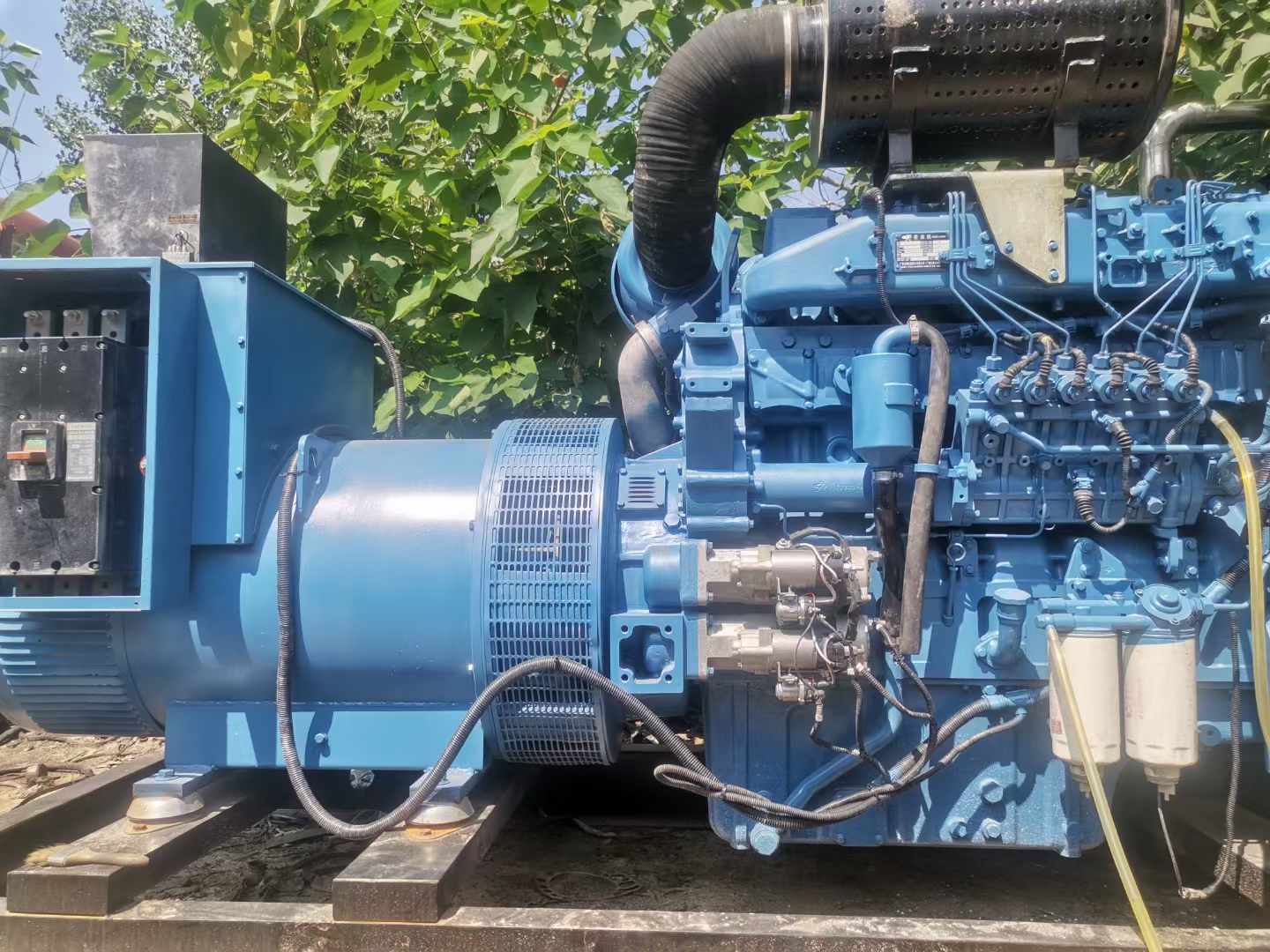 科尔沁左翼后详细说明降低 800kW 柴油发电机输出电流波动的方法